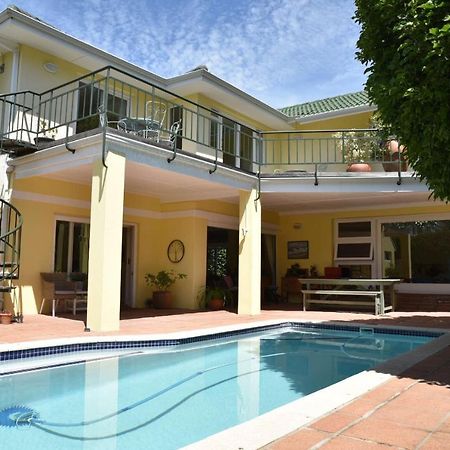 On Pinewood Guest House Le Cap Extérieur photo