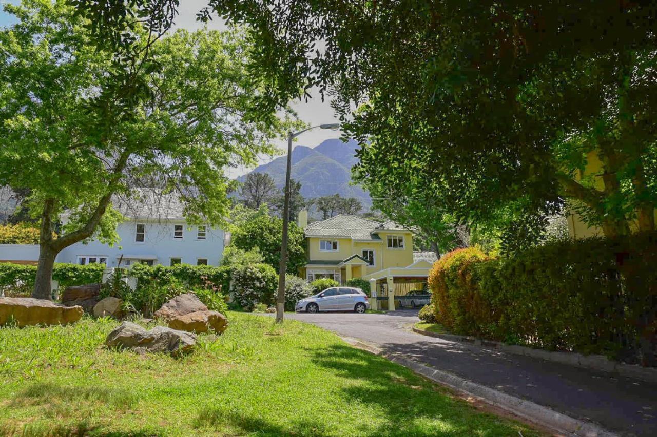 On Pinewood Guest House Le Cap Extérieur photo