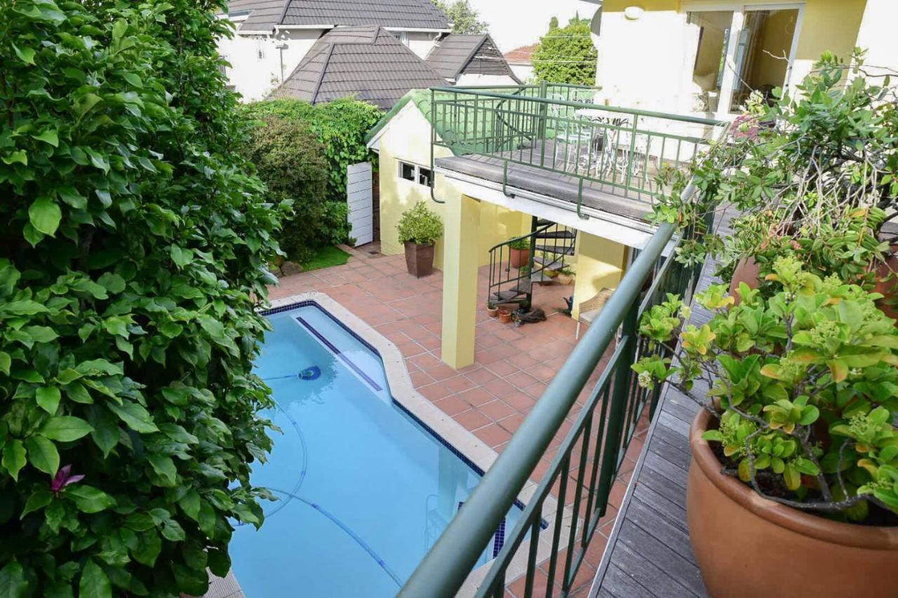 On Pinewood Guest House Le Cap Extérieur photo