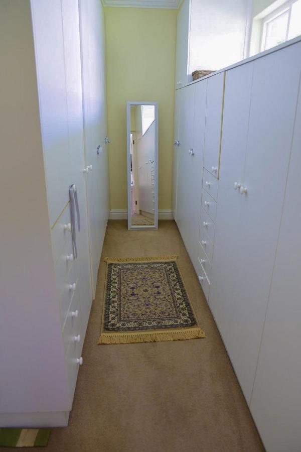 On Pinewood Guest House Le Cap Extérieur photo