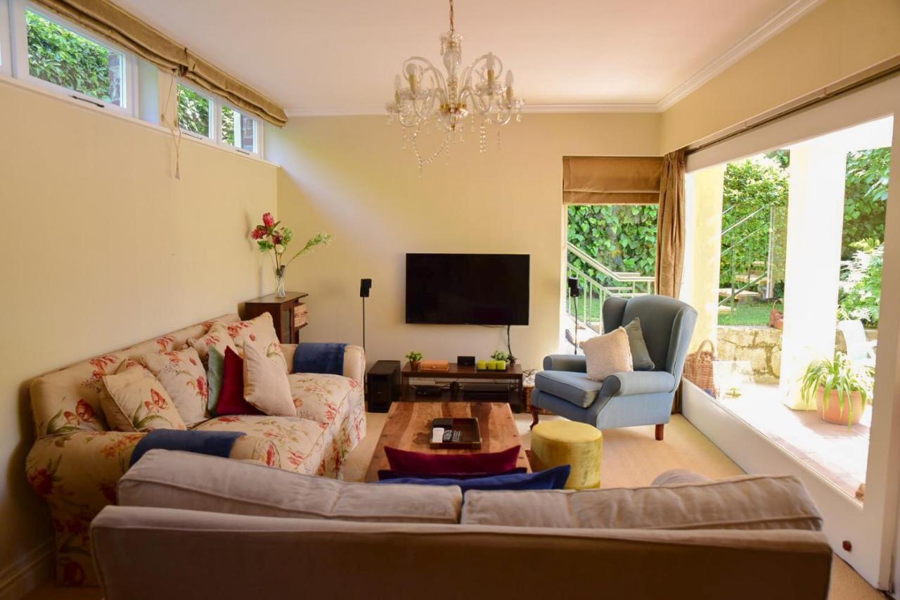 On Pinewood Guest House Le Cap Extérieur photo