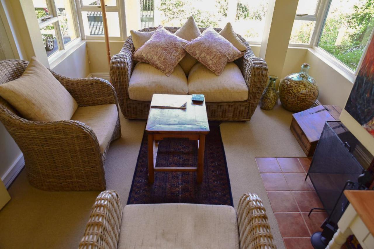 On Pinewood Guest House Le Cap Extérieur photo