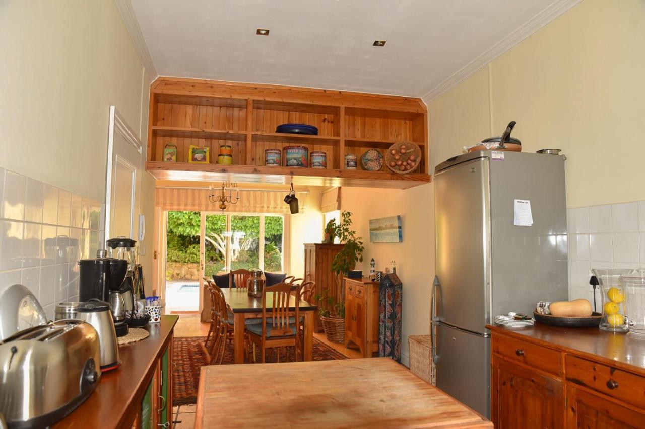 On Pinewood Guest House Le Cap Extérieur photo