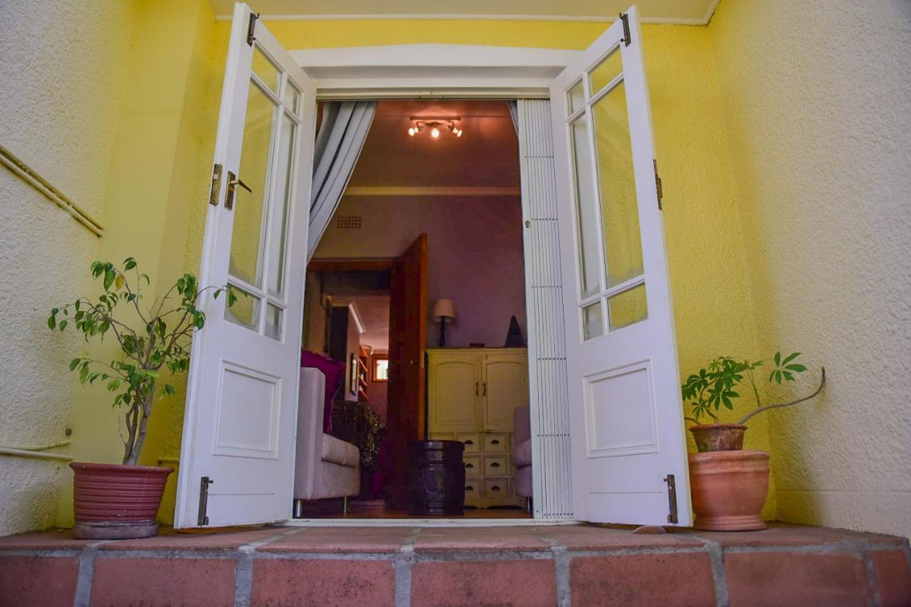 On Pinewood Guest House Le Cap Extérieur photo