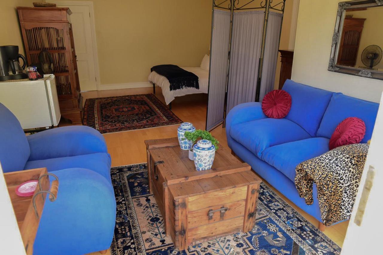 On Pinewood Guest House Le Cap Extérieur photo