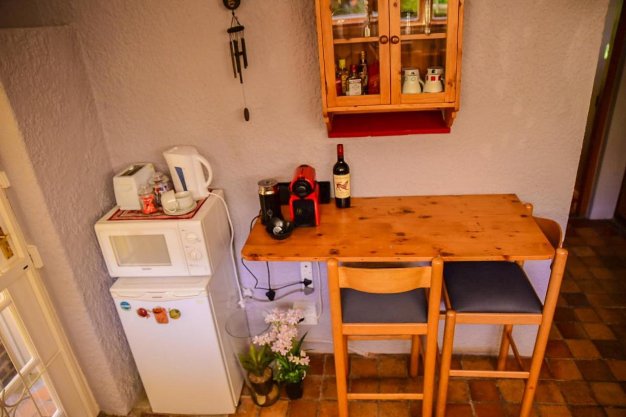 On Pinewood Guest House Le Cap Extérieur photo